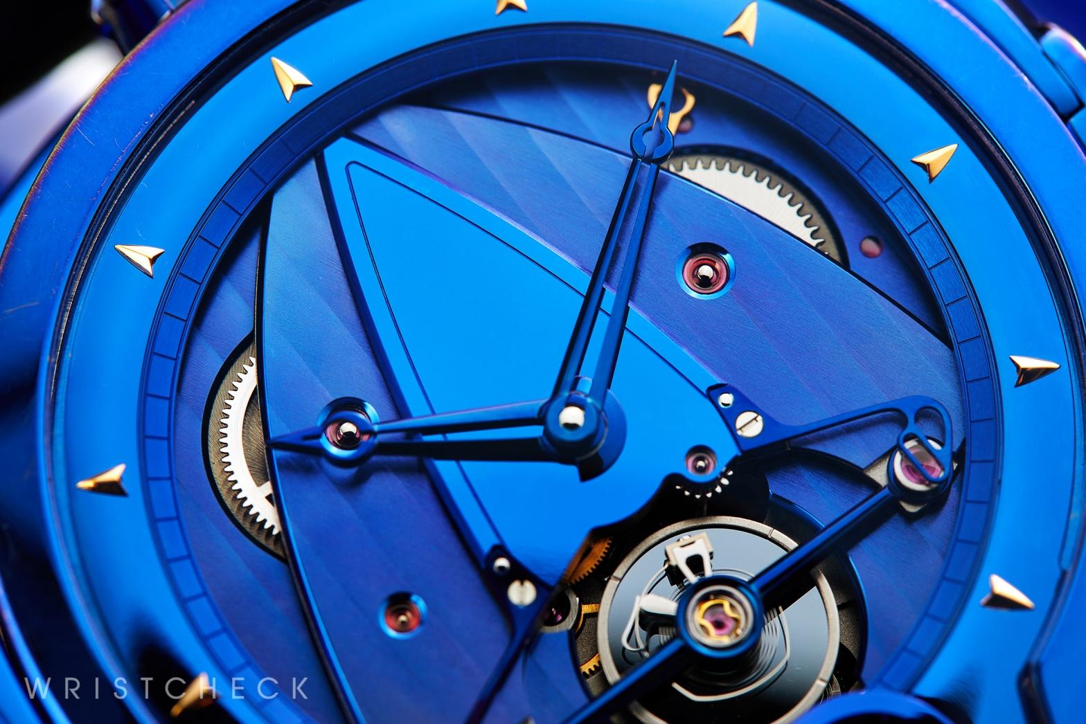 [close up of the dial]