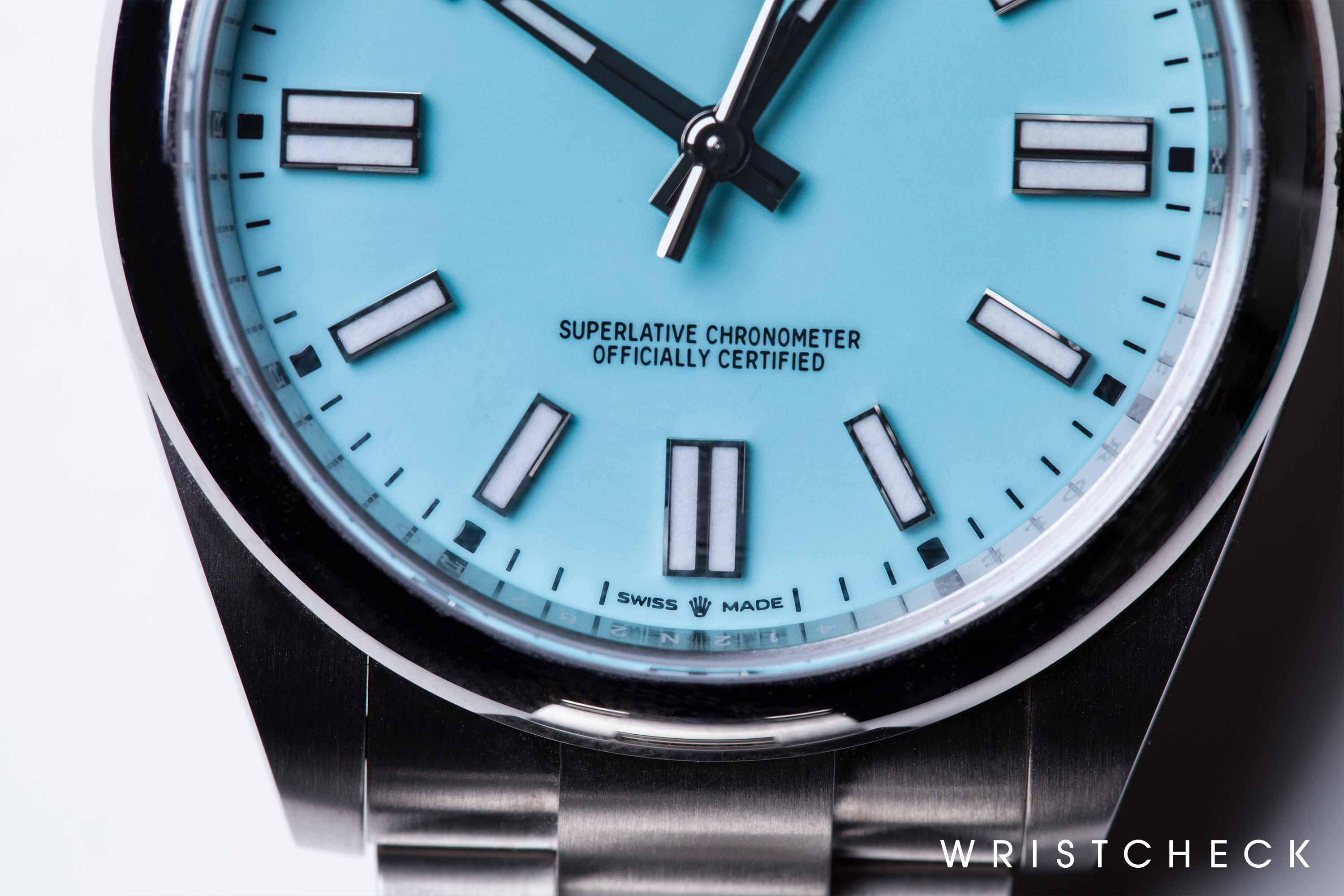 Superlative Chronometer (COSC + Rolex certification after casing)