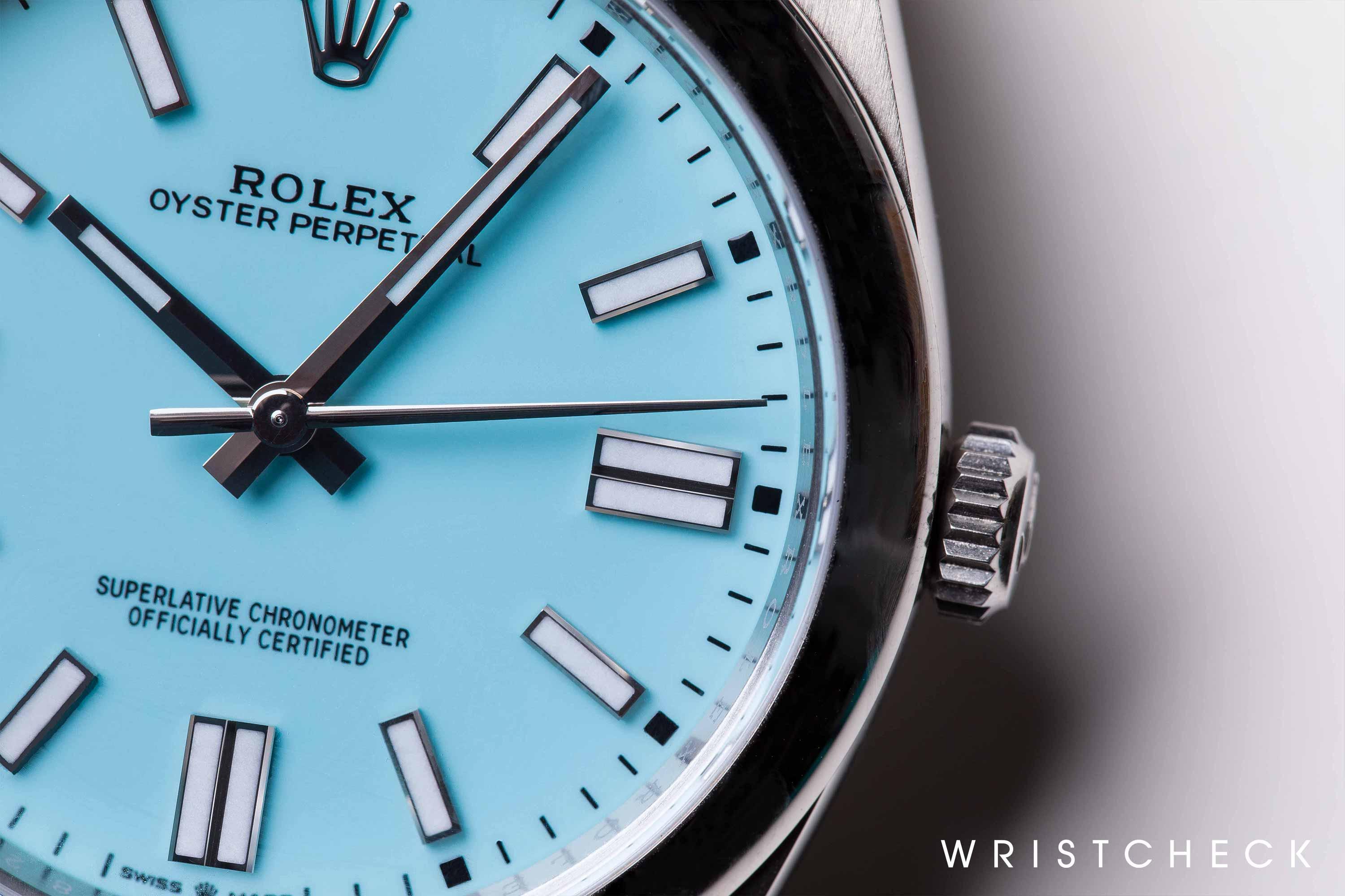 Highly legible Chromalight display with long-lasting blue luminescence